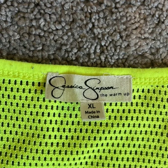 Jessica Simpson workout tank top - Picture 2 of 9